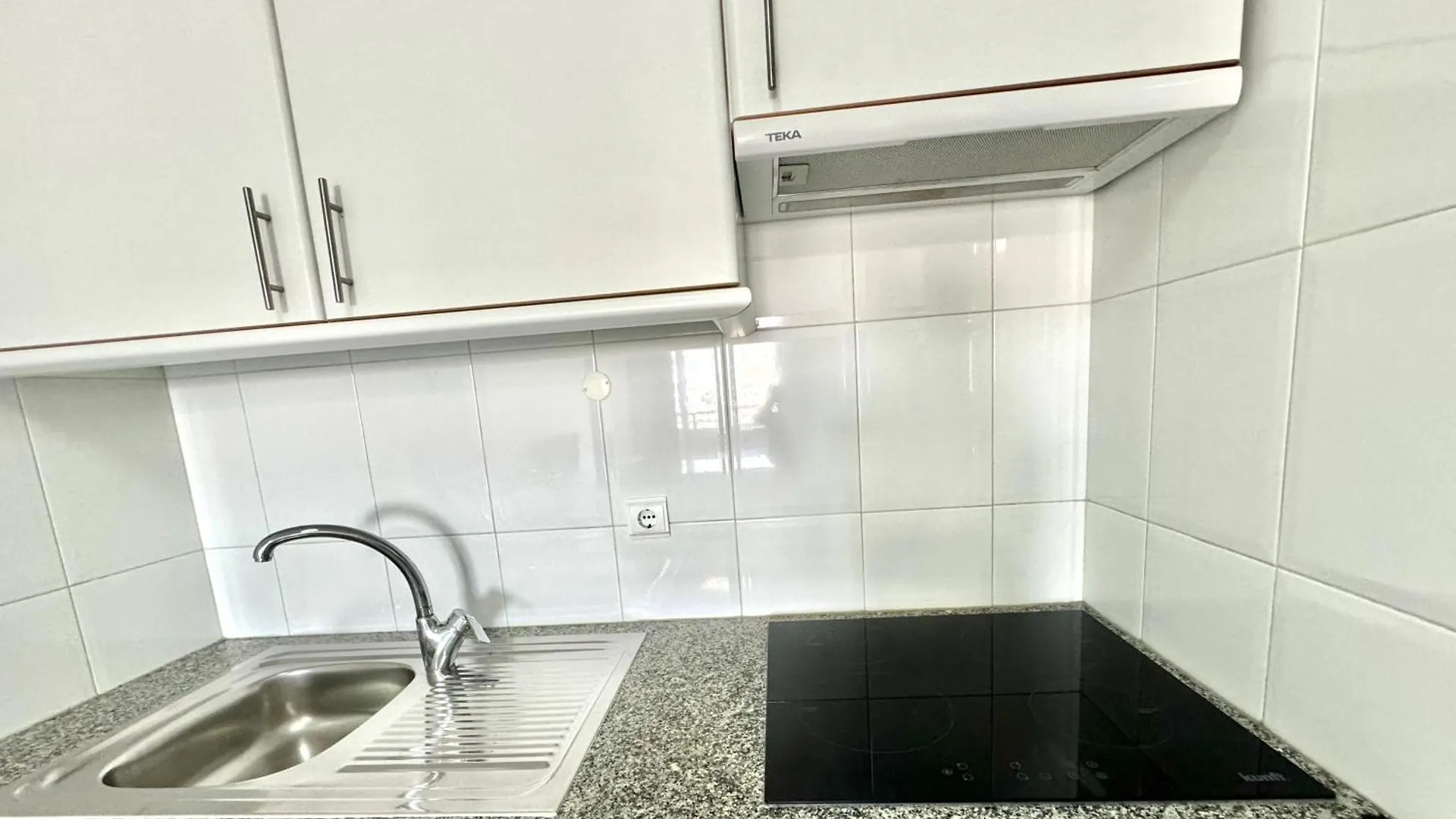 Praia Da Rocha, 4ºb Jardins Da Rocha, Charming Studio, Near The Sea, By Ig Portimão Appartamento