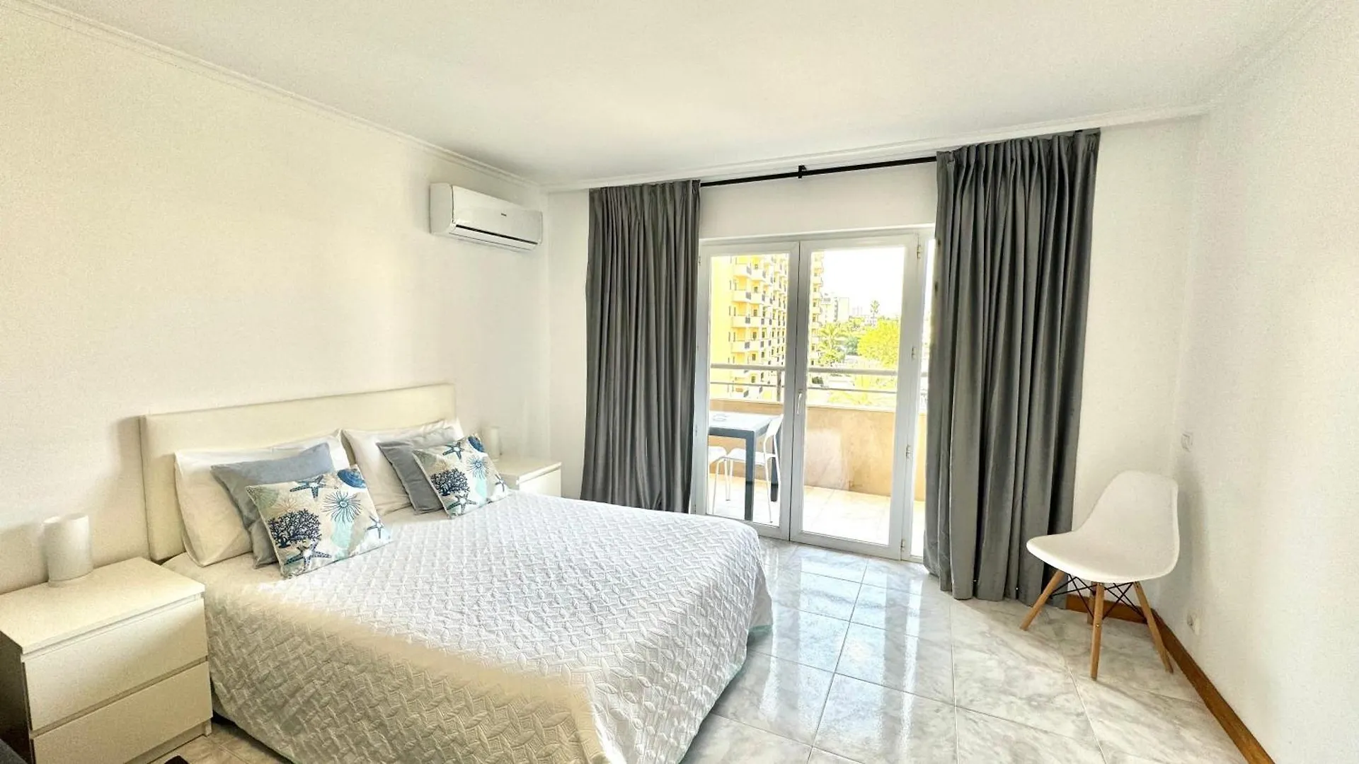 Appartamento Praia Da Rocha, 4ºb Jardins Da Rocha, Charming Studio, Near The Sea, By Ig Portimão